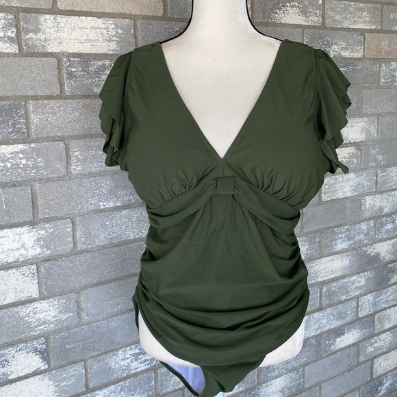 Blooming Jelly One Piece Bathing Suit Size 3XL NWT - Picture 1 of 9